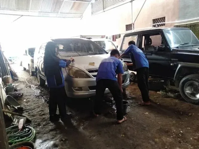 Mekanik Cilacap Kreatif: Solusi Mobil Berkualitas di Jl. Flores